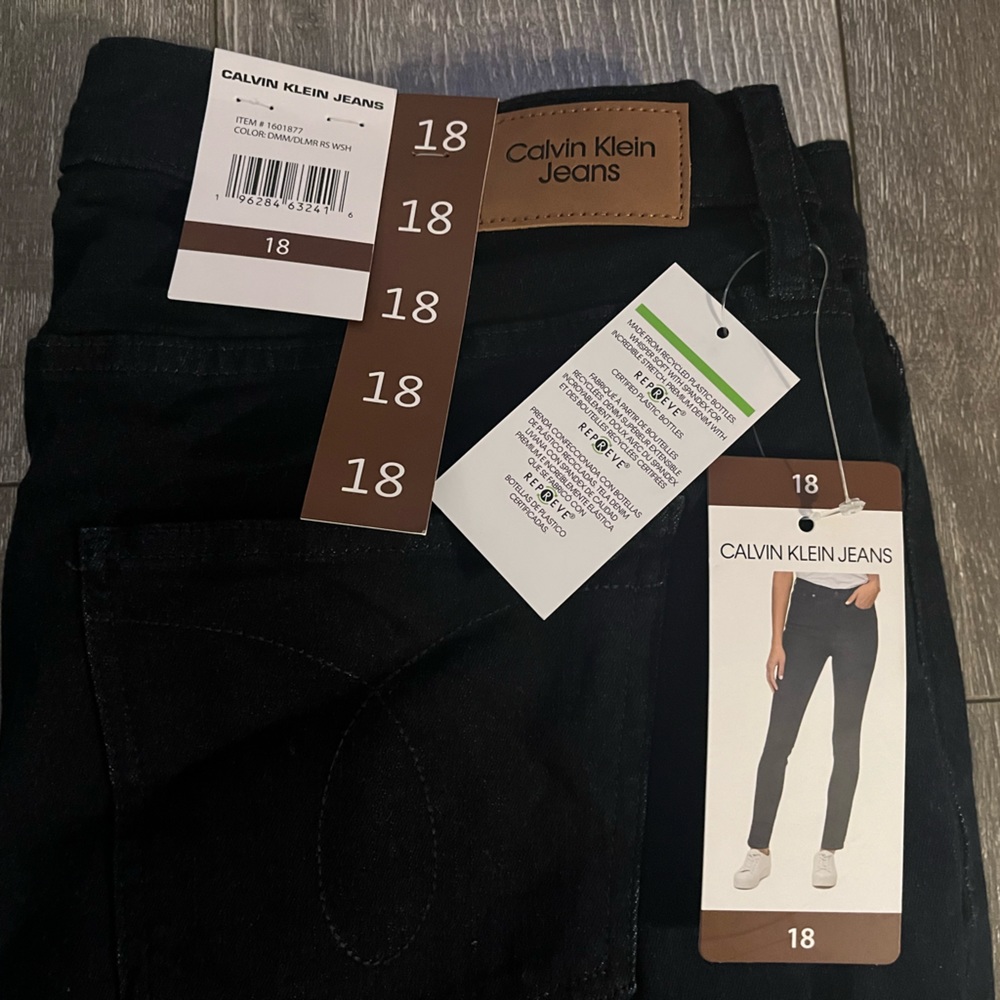 NWT Calvin Klein Dark Wash Jeans
